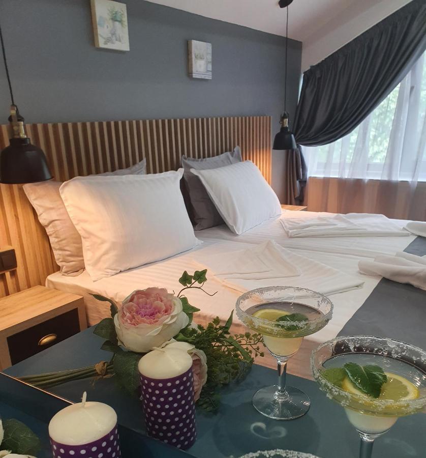 Kamelia Guest Rooms Казанлык Экстерьер фото