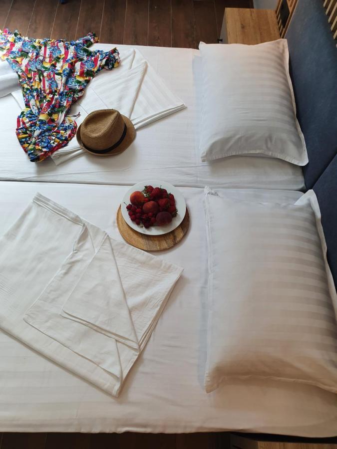 Kamelia Guest Rooms Казанлык Экстерьер фото